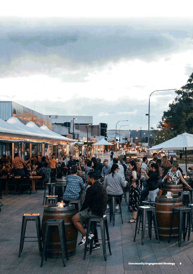 A large crowd of people at an outdoor event

Description automatically generated with medium confidence
